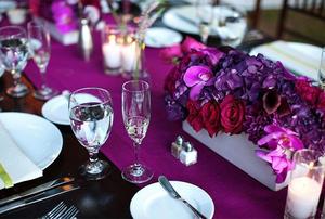 Thúc đẩy tình yêu say mê khi tổ chức tiệc cưới cao cấp với tông màu Violet